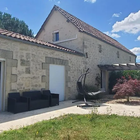 Maison Spacieuse Proche De Saint-emilion Hébergement de vacances