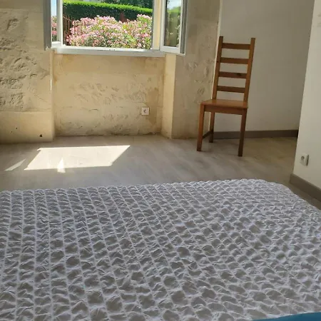 Hébergement de vacances Maison Spacieuse Proche De Saint-emilion *